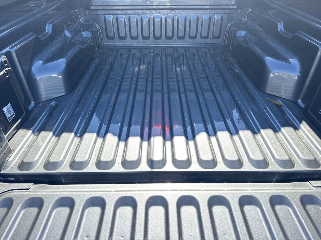 New 2025 Ford Maverick XL w/ Equipment Group 102A image 18