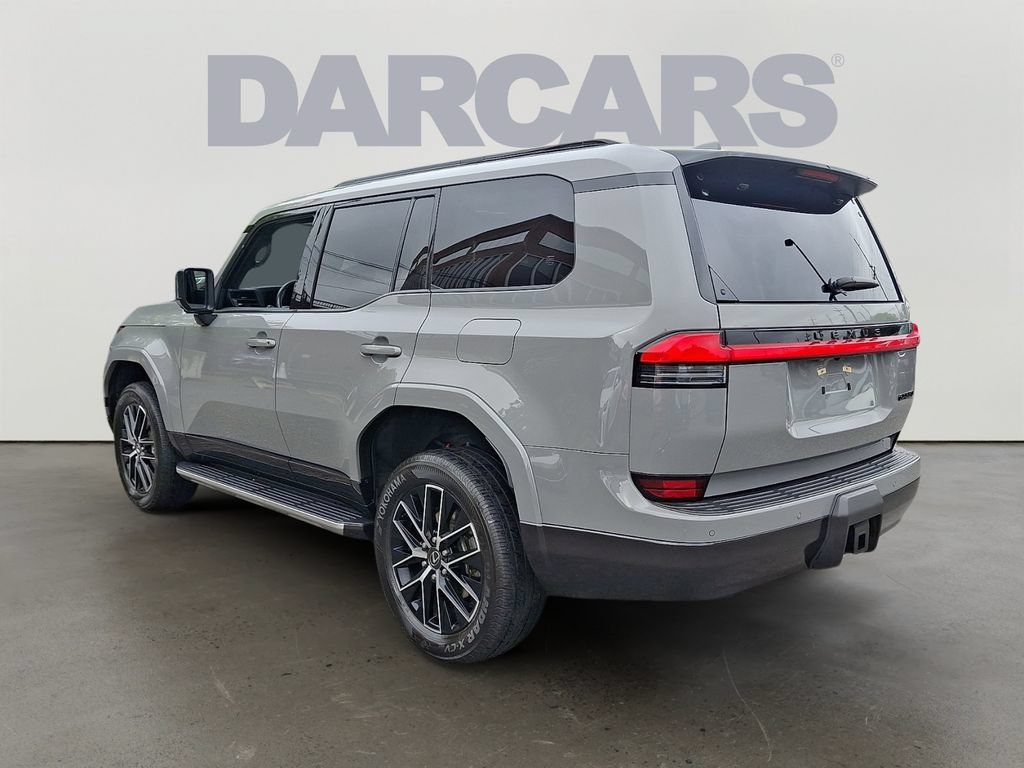 Used 2024 Lexus GX 550 w/ Accessory Package (2T) AWD/4WD image 4