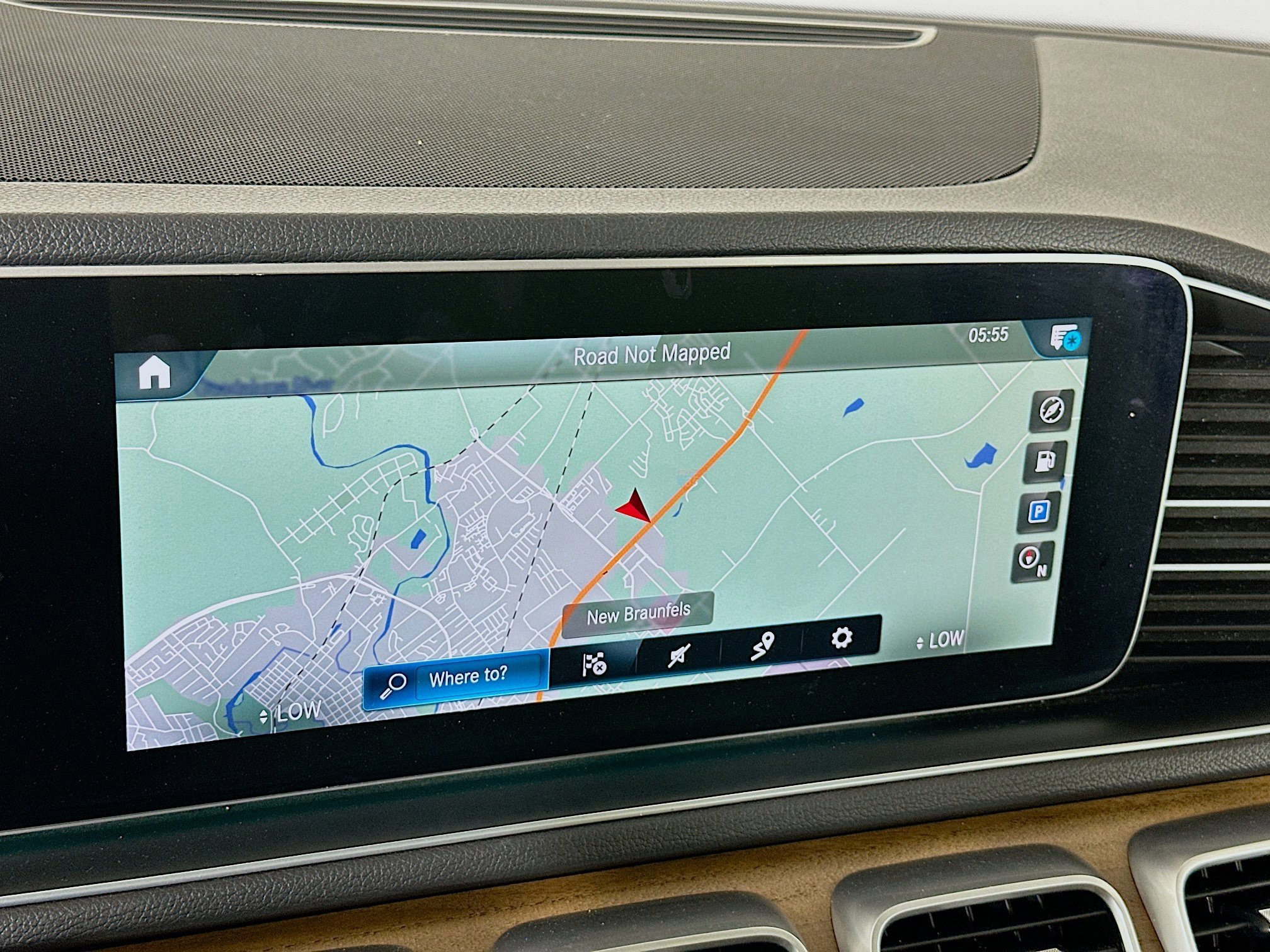 Used 2022 Mercedes-Benz GLE 350 w/ AMG Line Exterior image 21