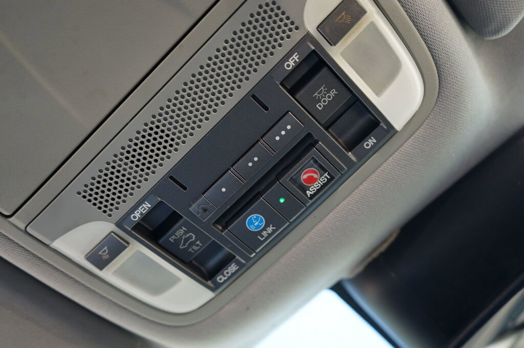 Used 2015 Acura MDX SH-AWD w/ Technology Package image 26