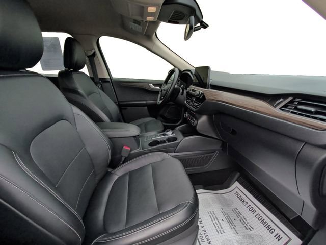 Used 2020 Ford Escape Titanium image 15