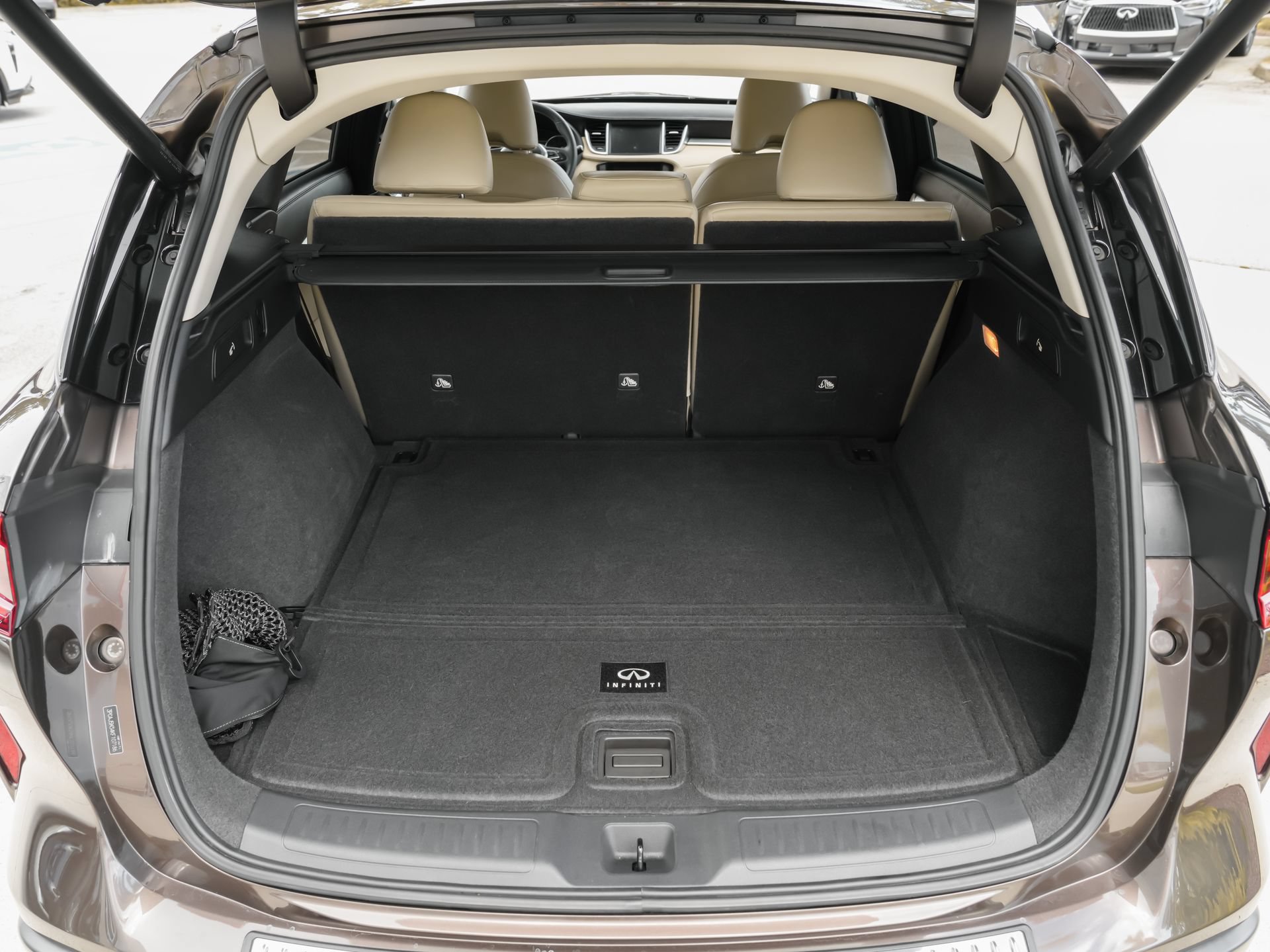 Used 2019 INFINITI QX50 Essential w/ Premium Audio Package AWD/4WD image 41