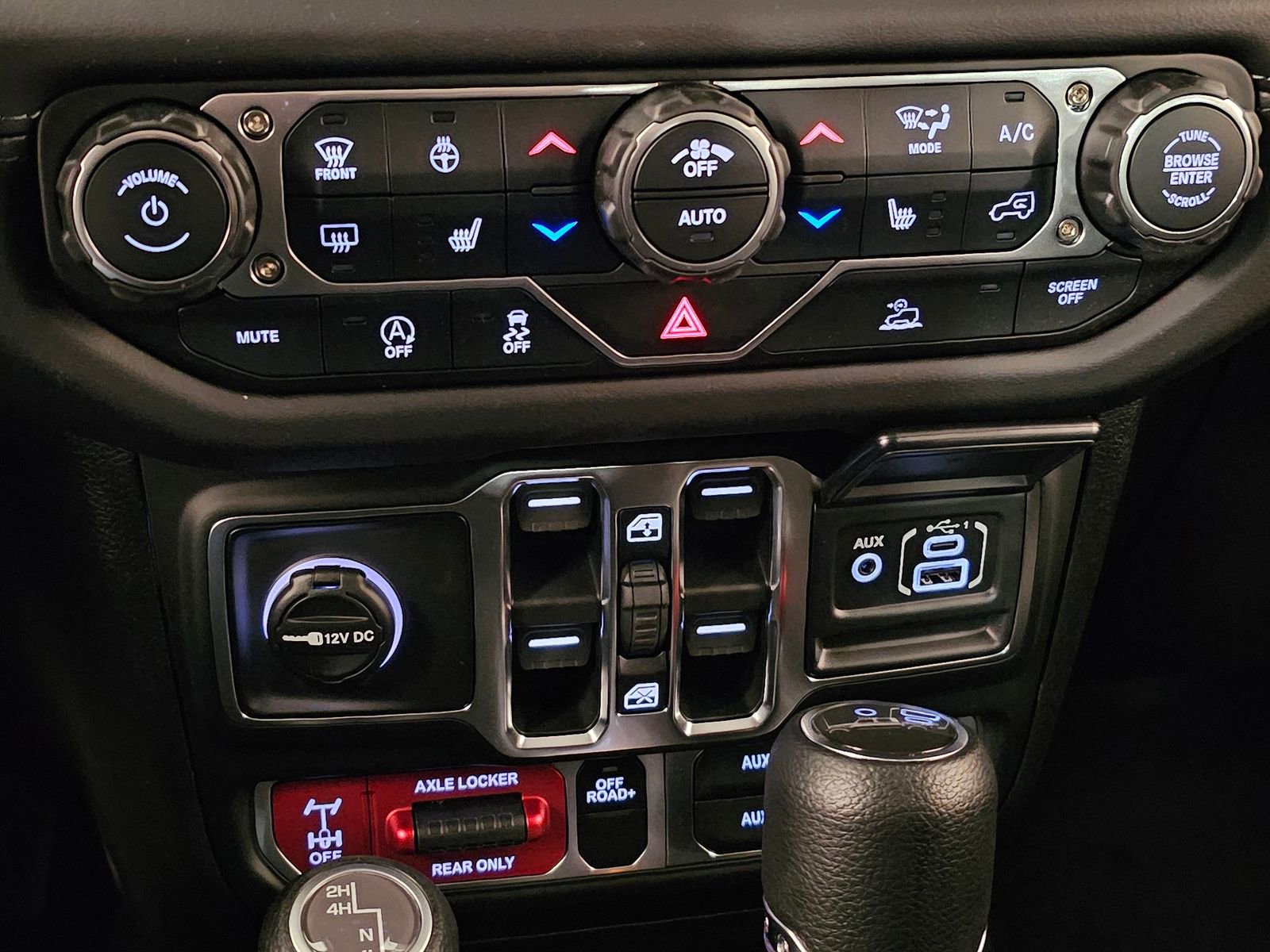 New 2026 Jeep Gladiator Mojave w/ Technology Group image 29