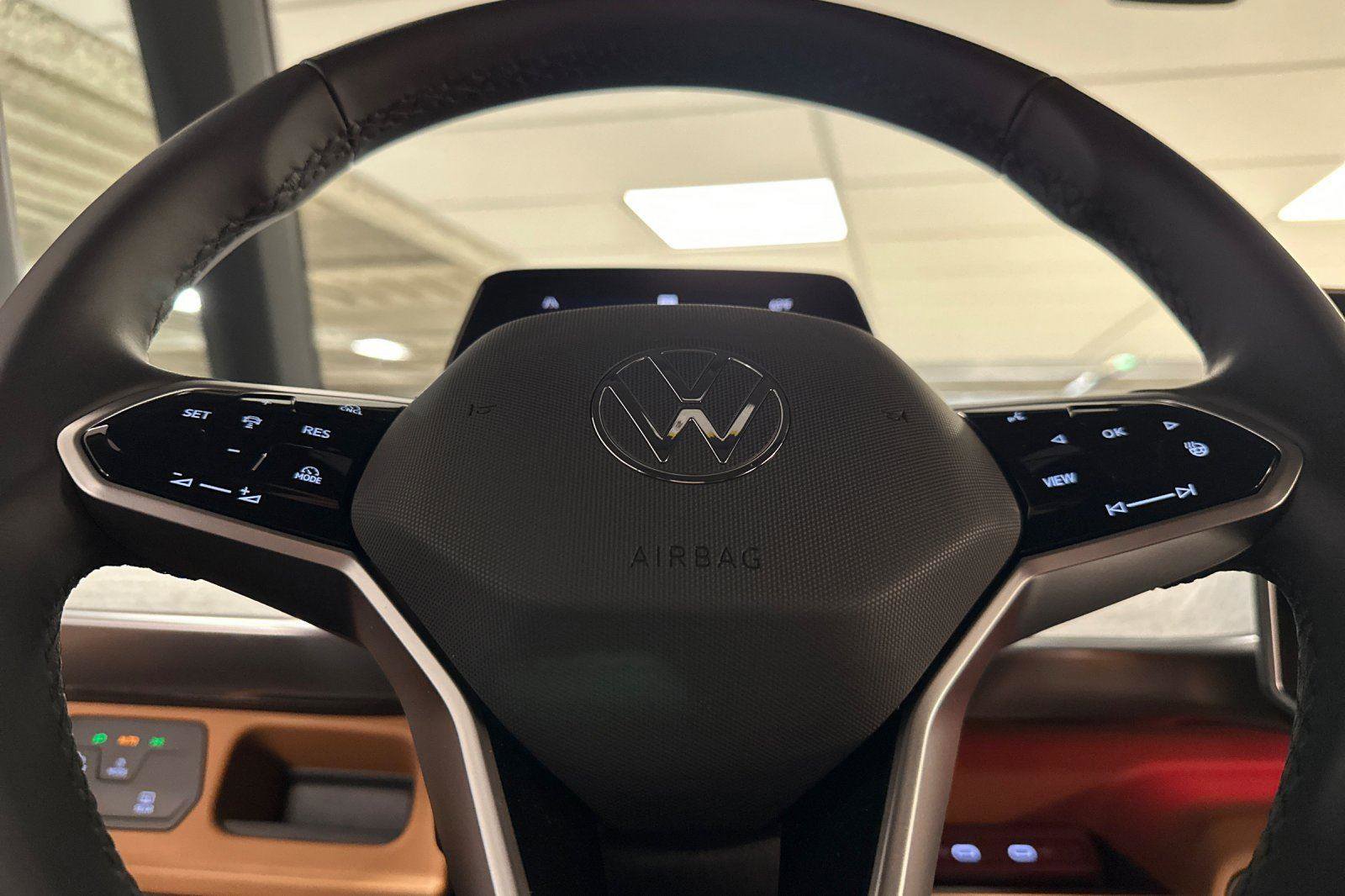 New 2025 Volkswagen ID. Buzz Pro S image 24