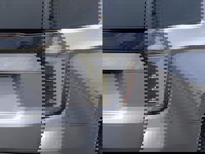 New 2026 Chevrolet Suburban High Country image 11