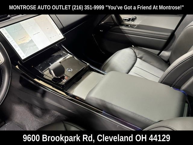 New 2025 Land Rover Range Rover Sport image 12