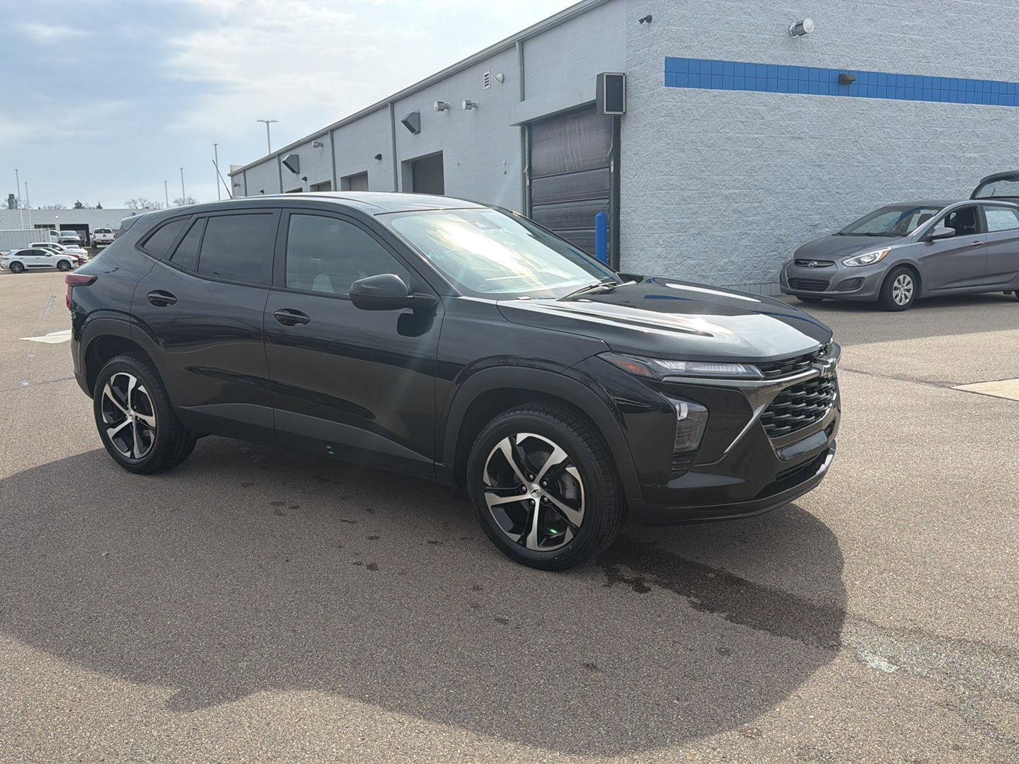 Used 2024 Chevrolet Trax RS w/ Driver Confidence Package FWD image 7