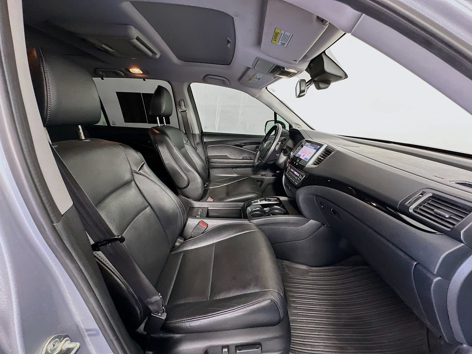 Used 2016 Honda Pilot Elite image 31