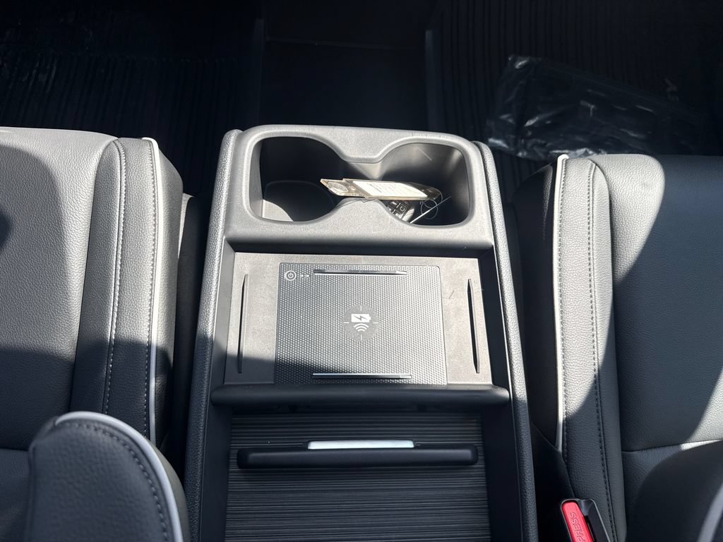 New 2026 Honda Odyssey Touring image 17