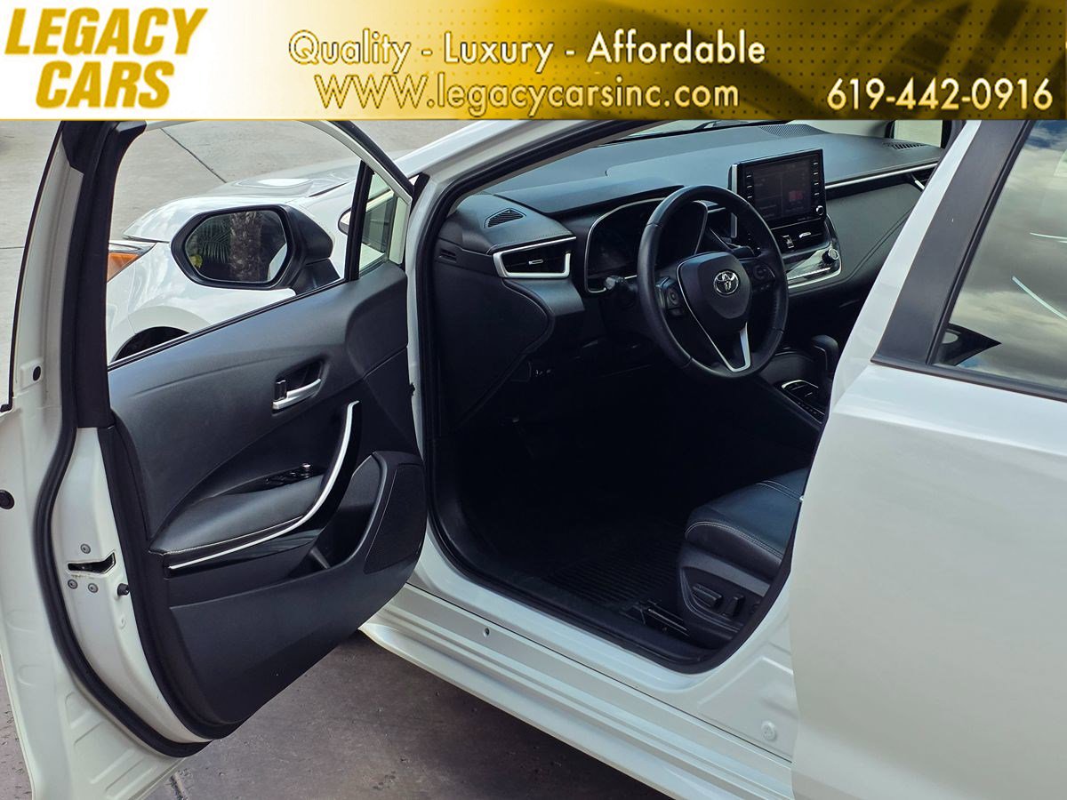 Used 2020 Toyota Corolla XLE FWD image 47