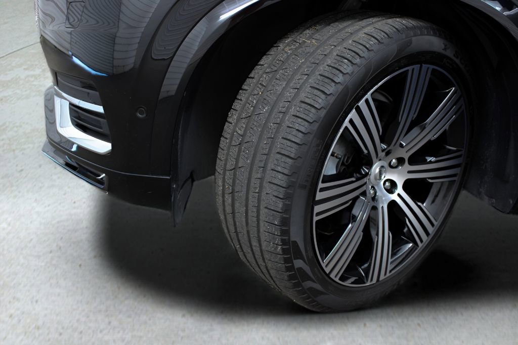 Used 2023 Volvo XC90 B6 Ultimate w/ Lounge Package image 48
