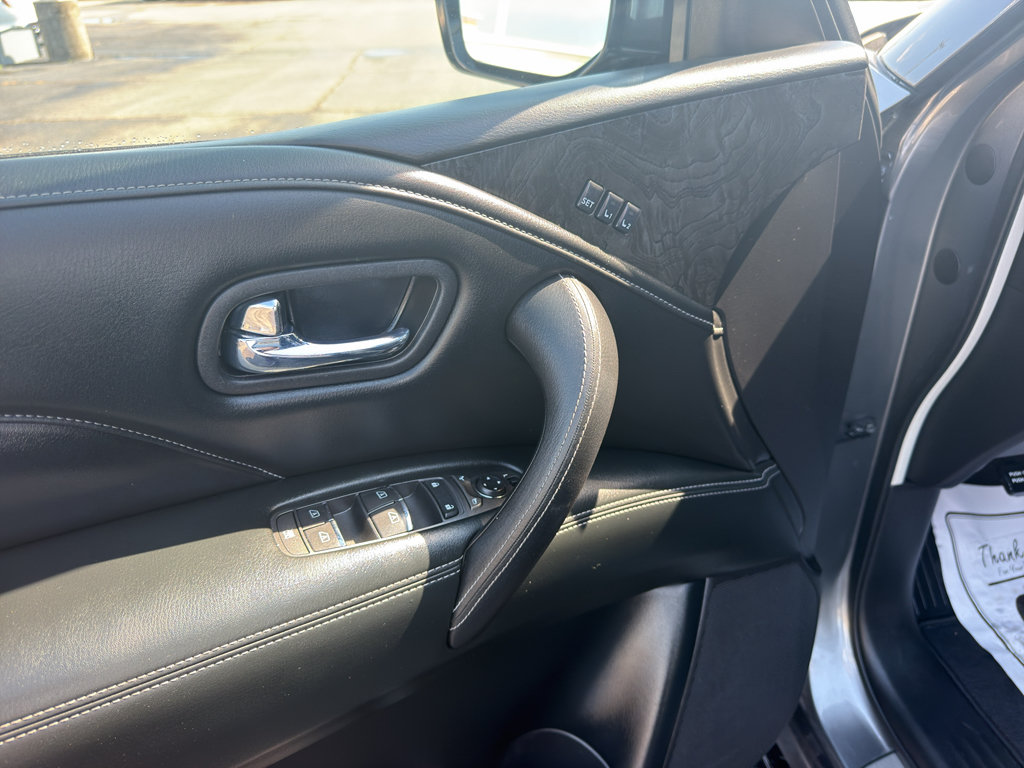 Used 2020 INFINITI QX80 Luxe w/ Proassist Package RWD image 18