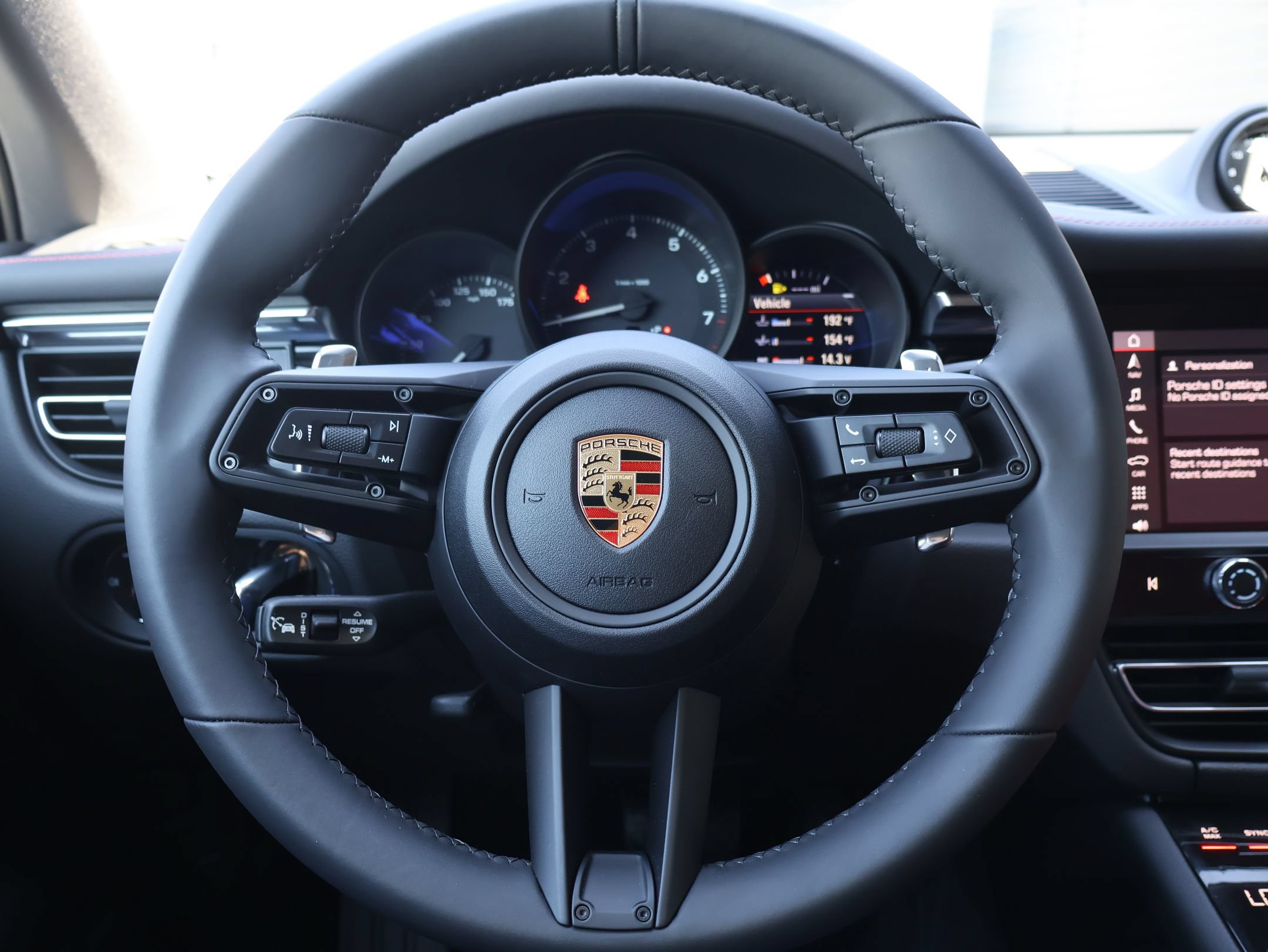 New 2026 Porsche Macan AWD/4WD image 15
