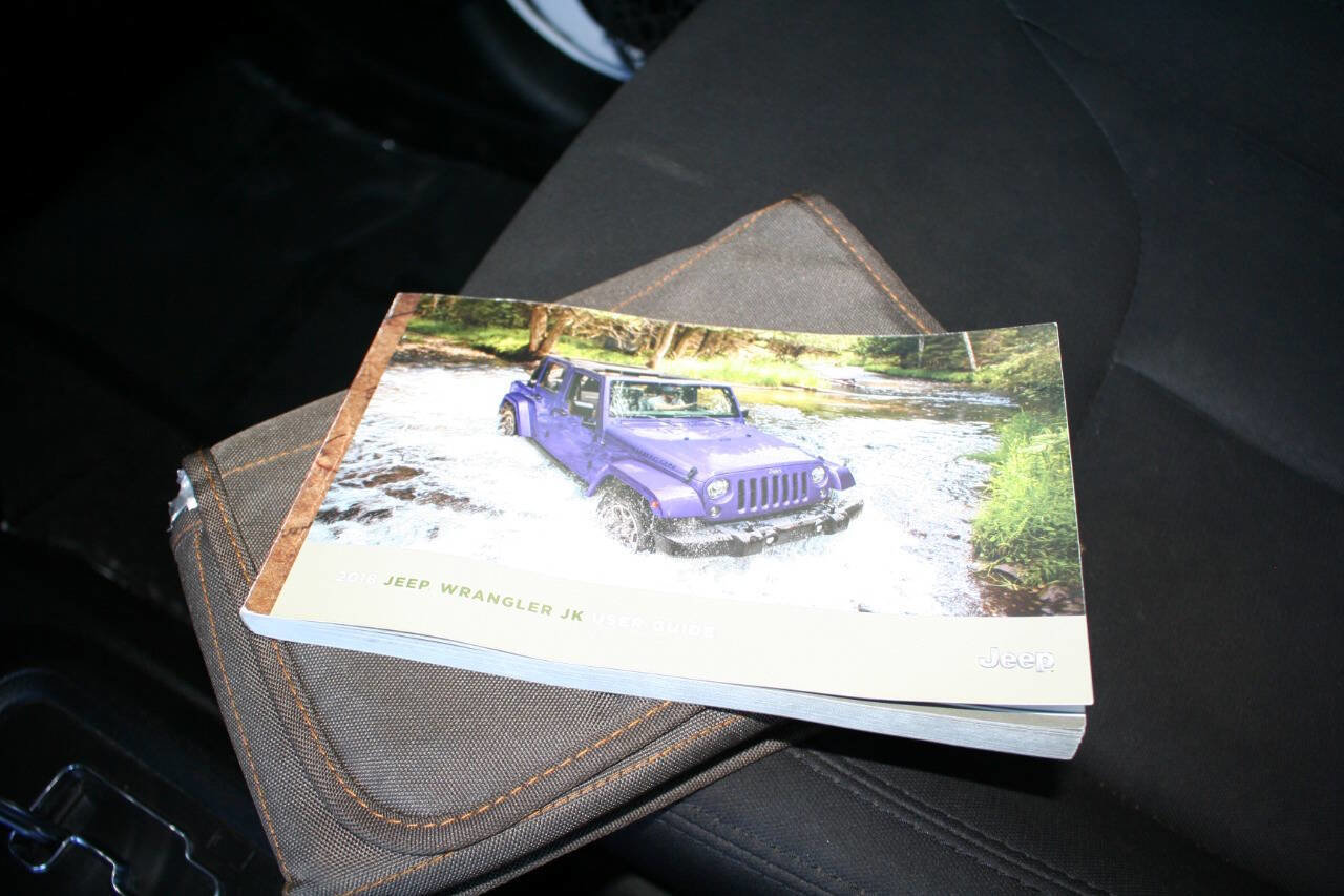 Used 2018 Jeep Wrangler Unlimited Sport w/ Connectivity Group image 20