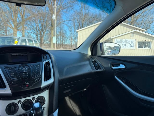 Used 2014 Ford Focus SE w/ Equipment Group 201A image 10