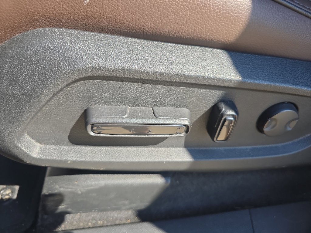 Used 2025 Honda Pilot Elite image 22