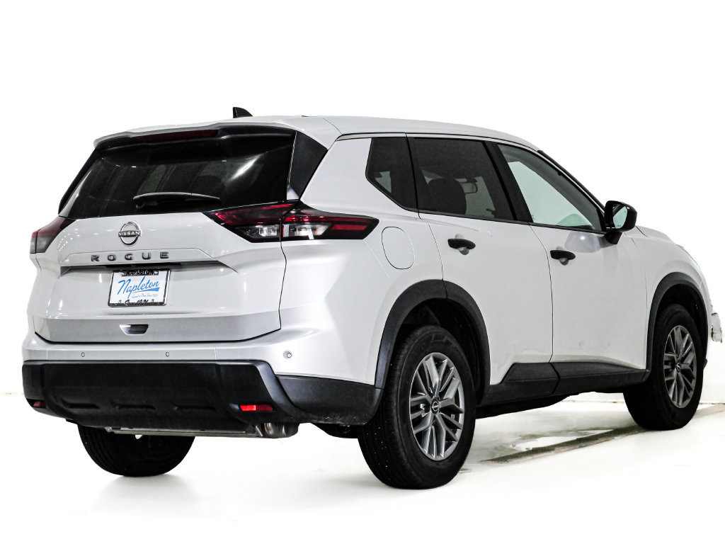 Used 2024 Nissan Rogue S FWD image 6