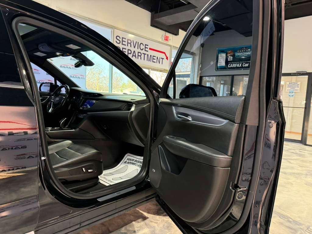 Used 2021 Cadillac XT6 Luxury image 43