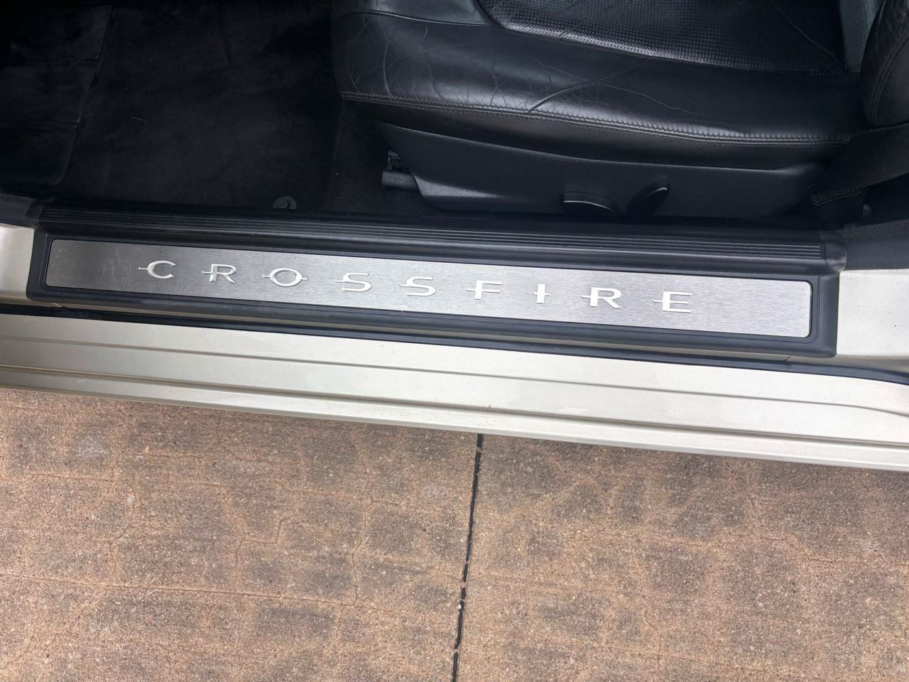 Used 2006 Chrysler Crossfire Limited RWD image 10