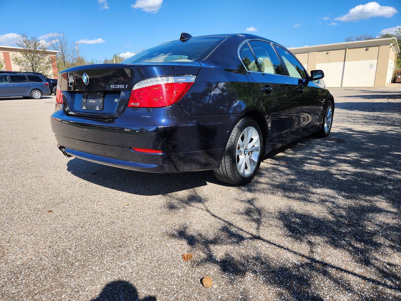 Used 2010 BMW 535i xDrive Sedan image 18