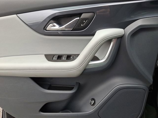 Used 2020 Chevrolet Blazer LT image 12