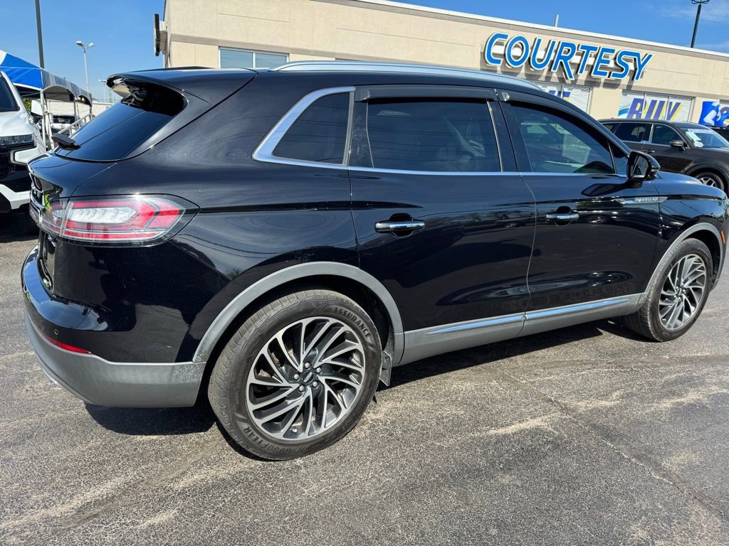 Used 2019 Lincoln Nautilus Reserve image 7