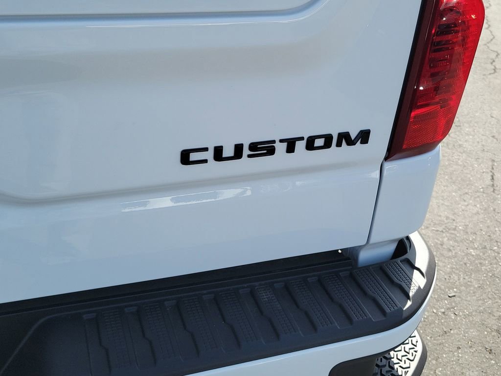New 2026 Chevrolet Silverado 1500 Custom w/ Turbomax Blackout Package RWD image 21