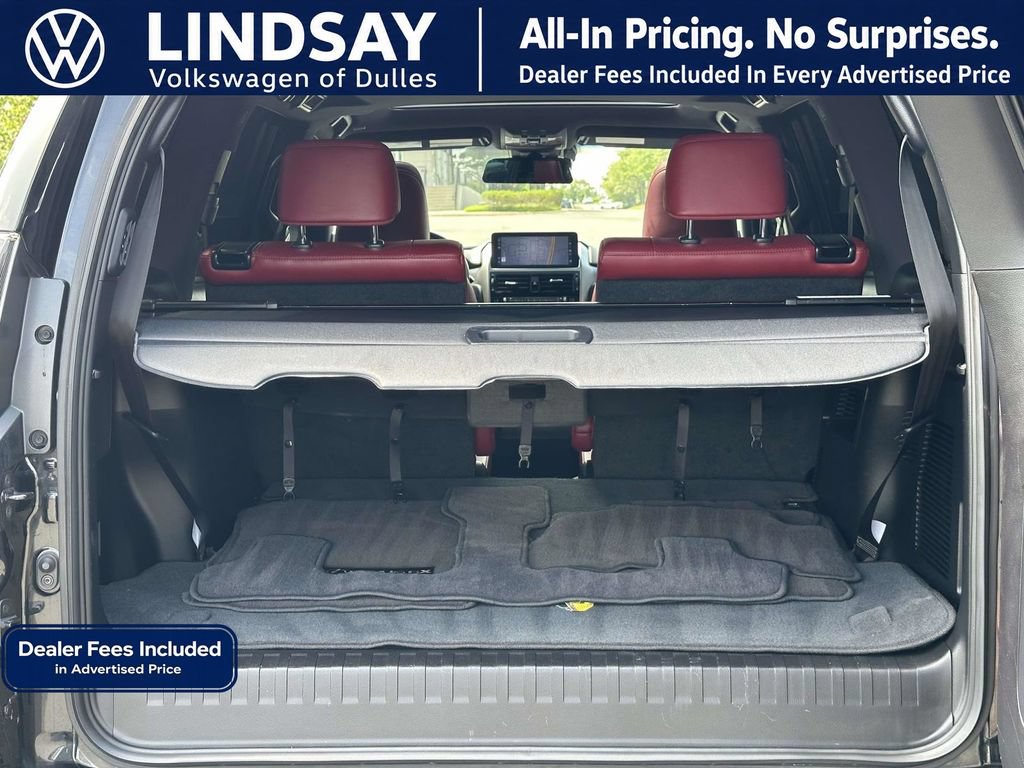 Used 2023 Lexus GX 460 Luxury w/ Sport Design Package AWD/4WD image 15