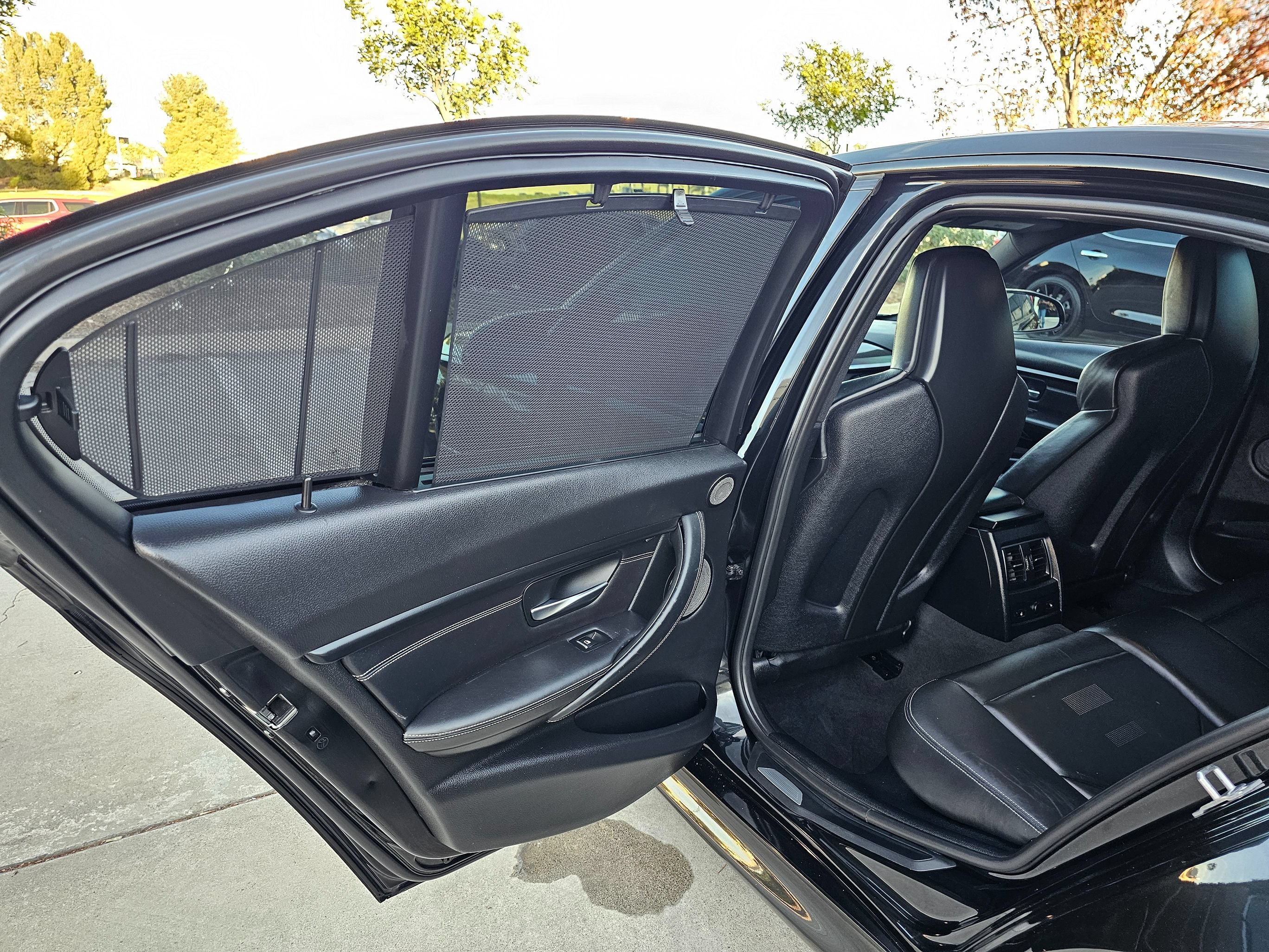 Used 2018 BMW M3 RWD image 23