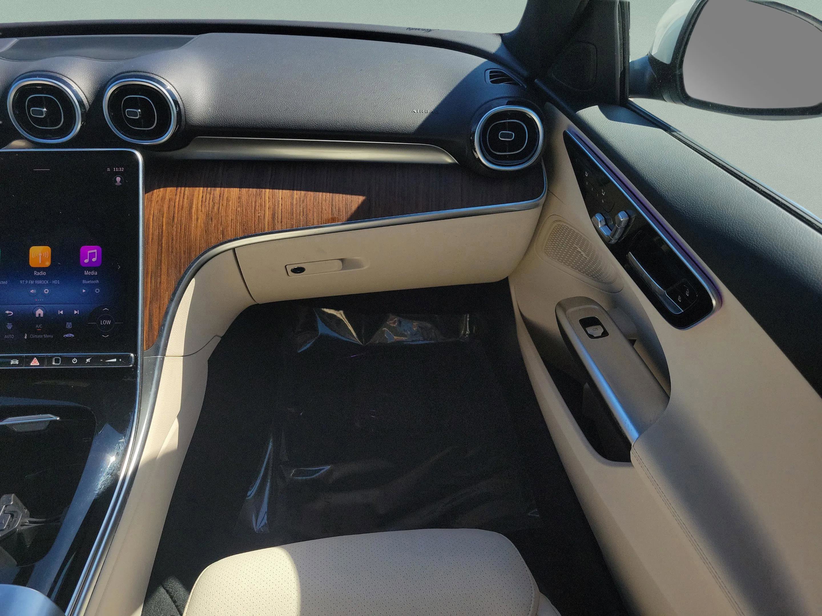 Used 2025 Mercedes-Benz C 300 C 300 image 28