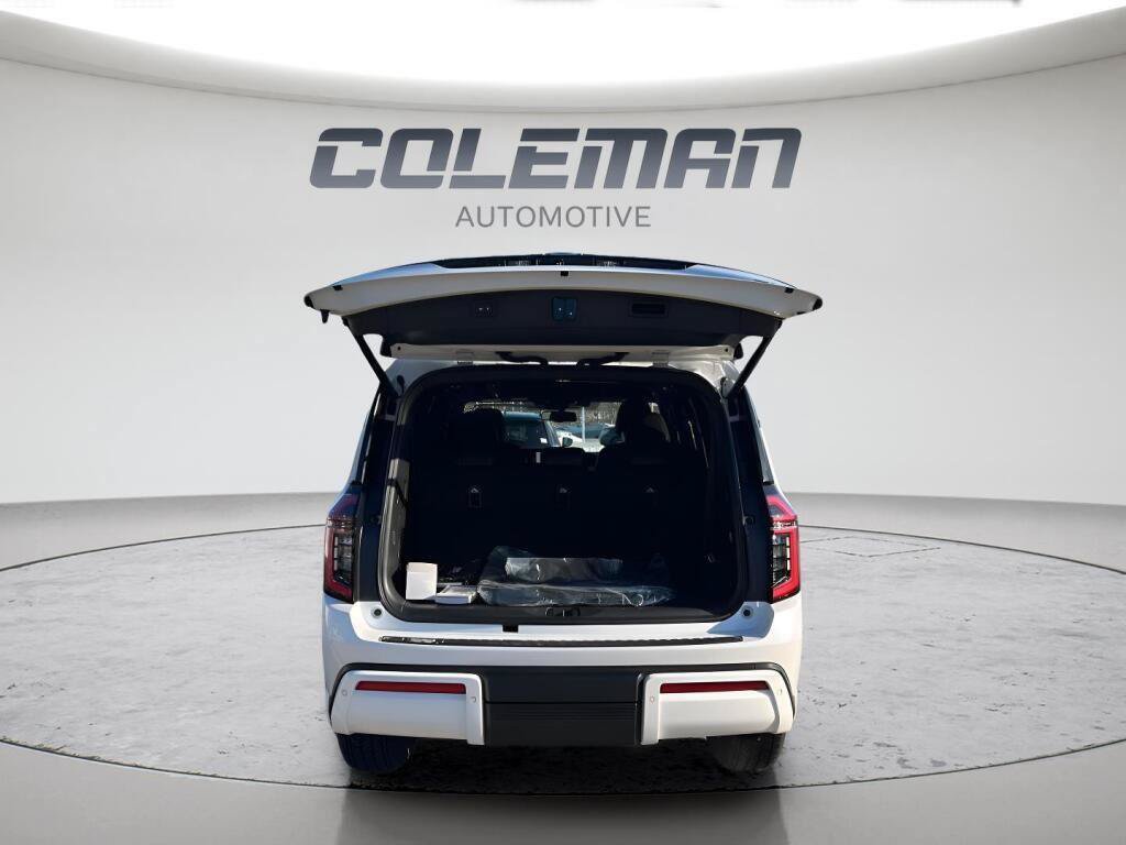 New 2026 Nissan Armada SL w/ Captain's Chari Seat Package AWD/4WD image 40