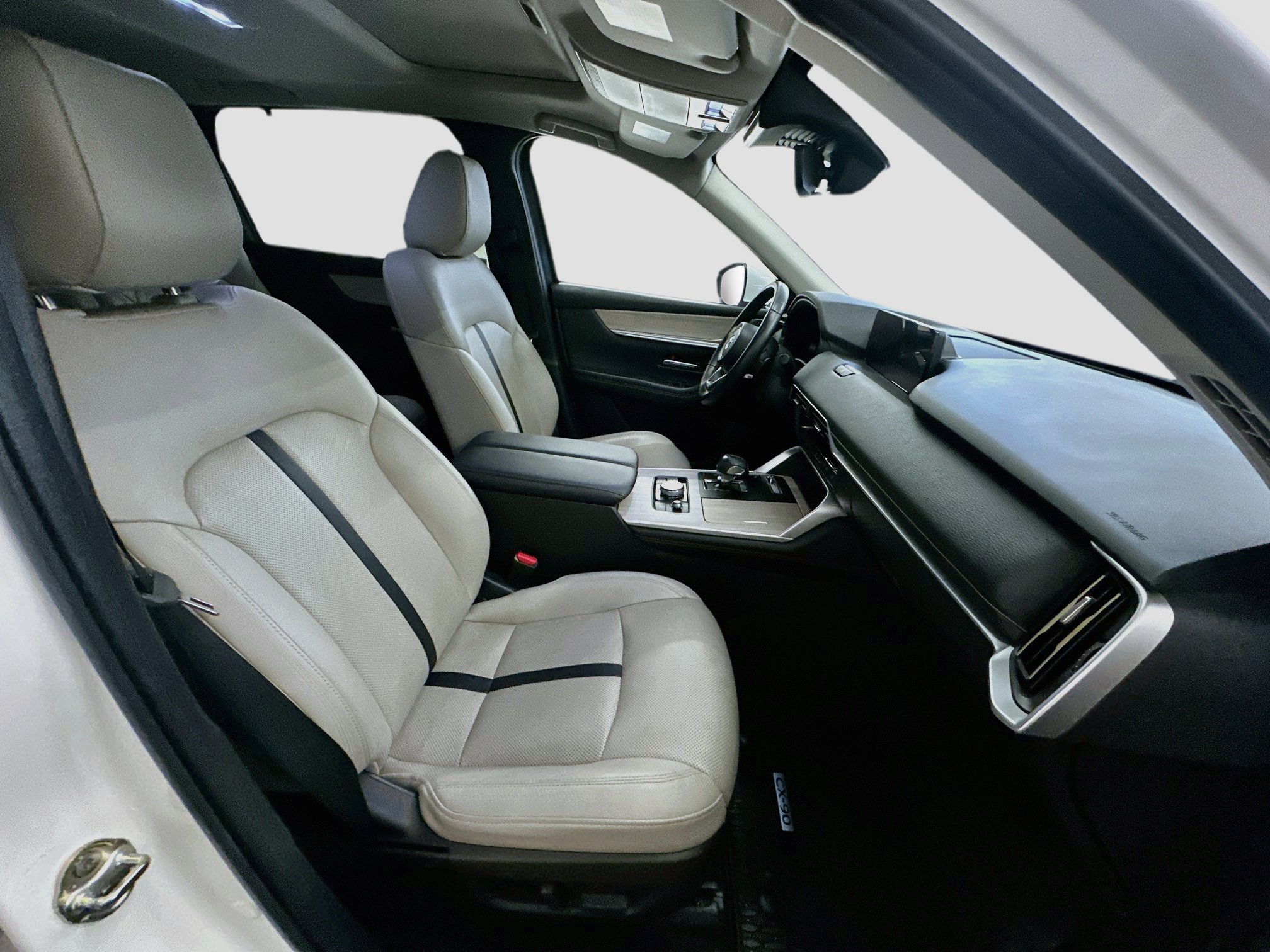 Used 2024 MAZDA CX-90 Plug-In Hybrid w/ Preferred AWD/4WD image 35