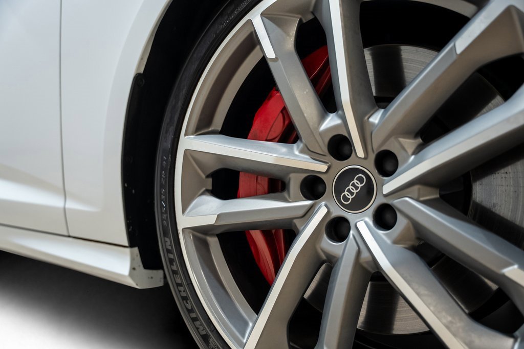 Used 2021 Audi S6 Prestige w/ Prestige Package image 23