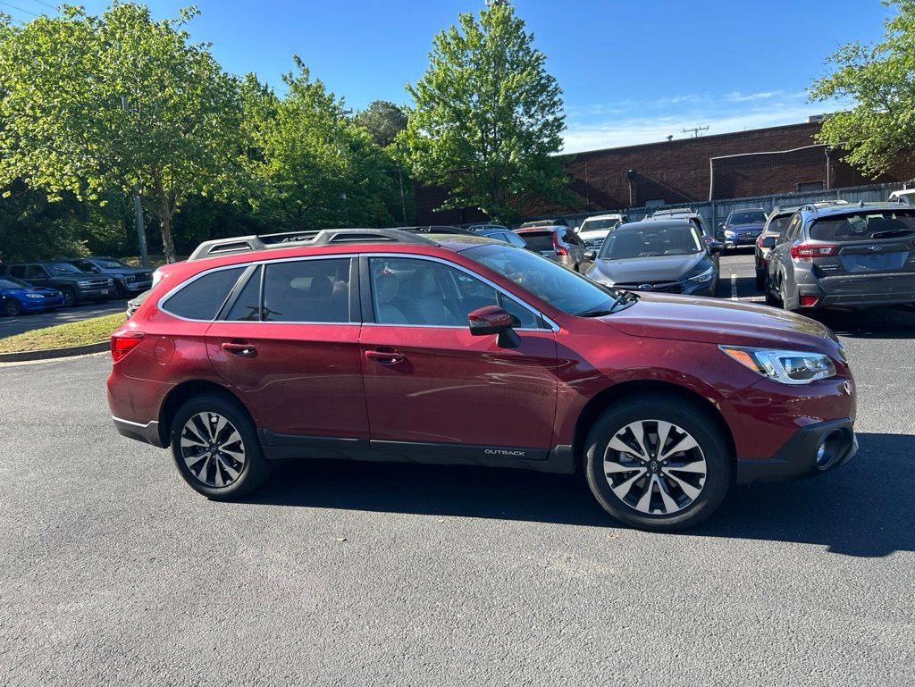 Used 2017 Subaru Outback 2.5i Limited AWD/4WD image 2