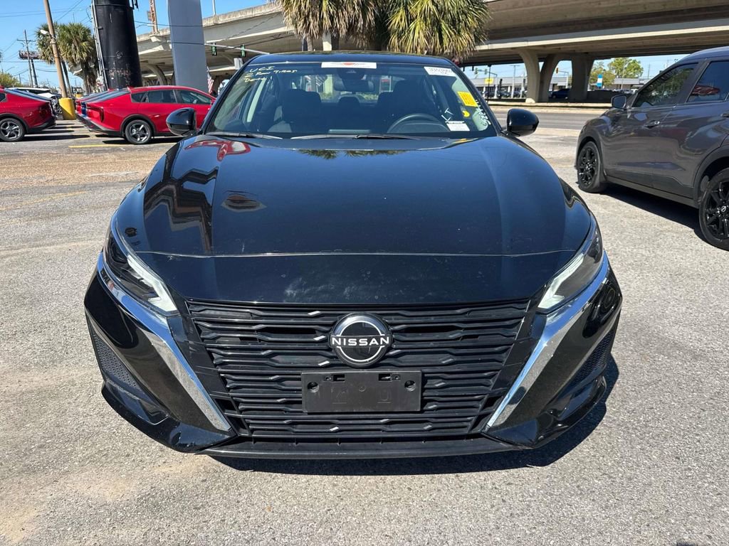 Used 2023 Nissan Altima 2.5 S image 2