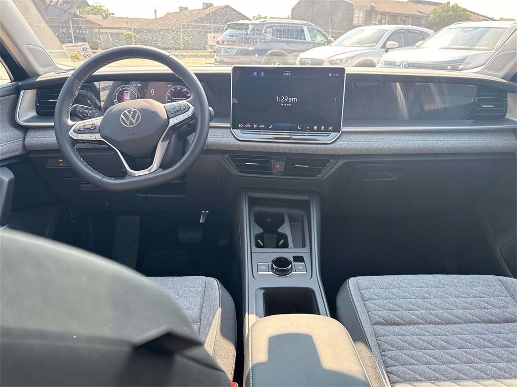 New 2025 Volkswagen Tiguan S image 15