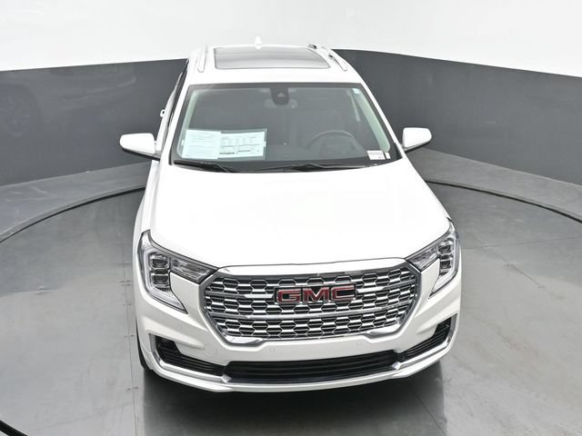 Used 2023 GMC Terrain Denali w/ LPO, Floor Liner Package AWD/4WD image 43