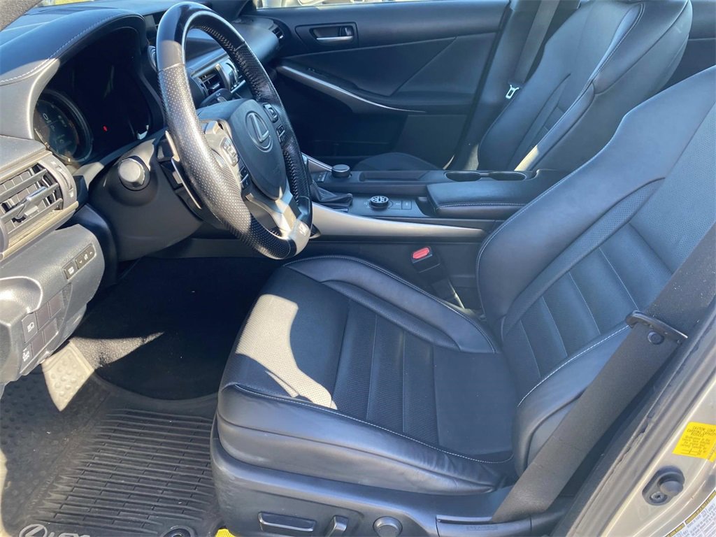 Used 2019 Lexus IS 300 AWD image 24