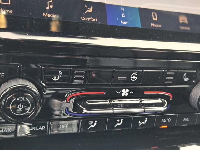 Used 2023 Jeep Grand Cherokee L Limited image 26