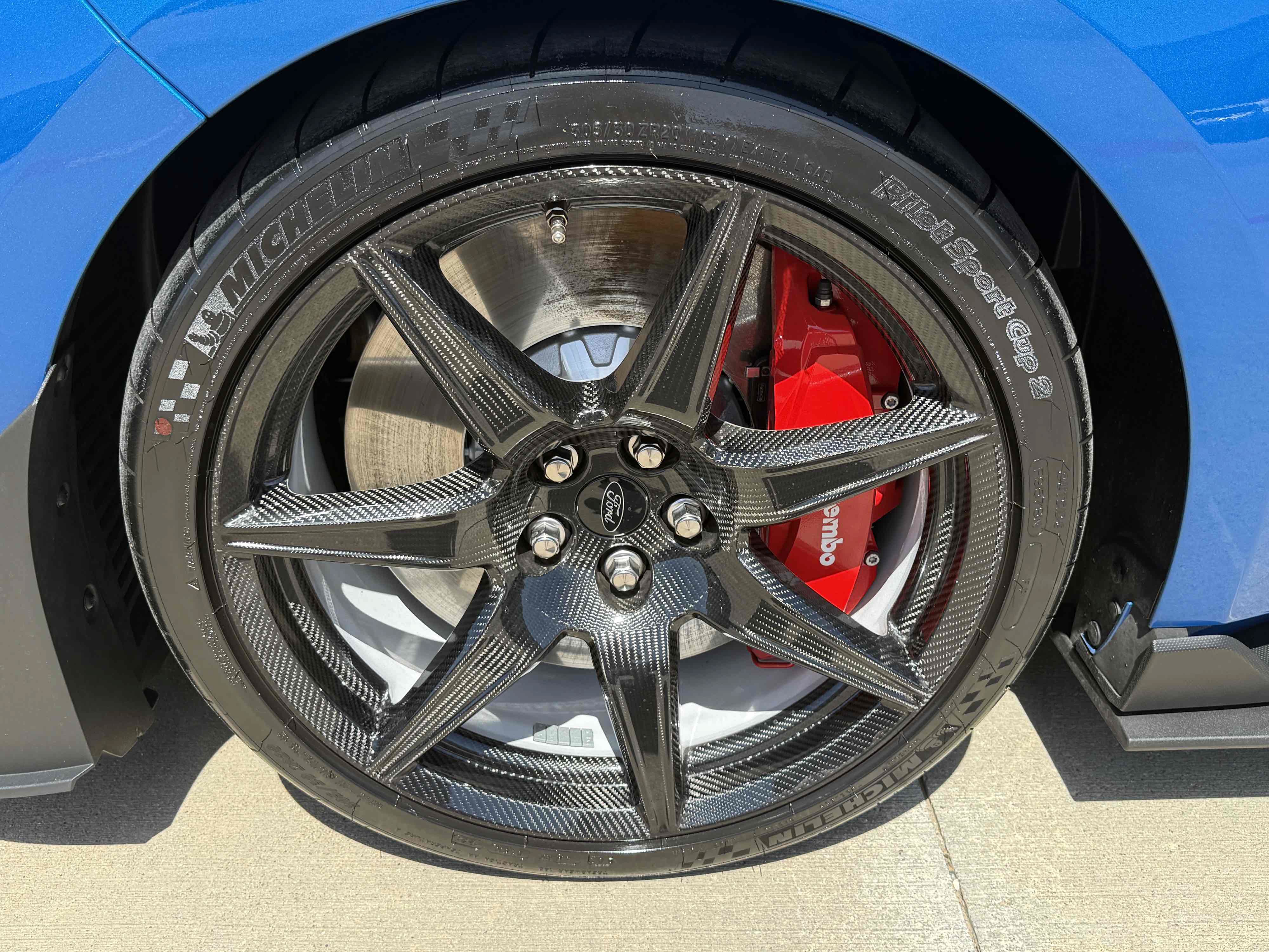 Used 2021 Ford Mustang Shelby GT500 w/ Carbon Fiber Track Pack RWD image 48