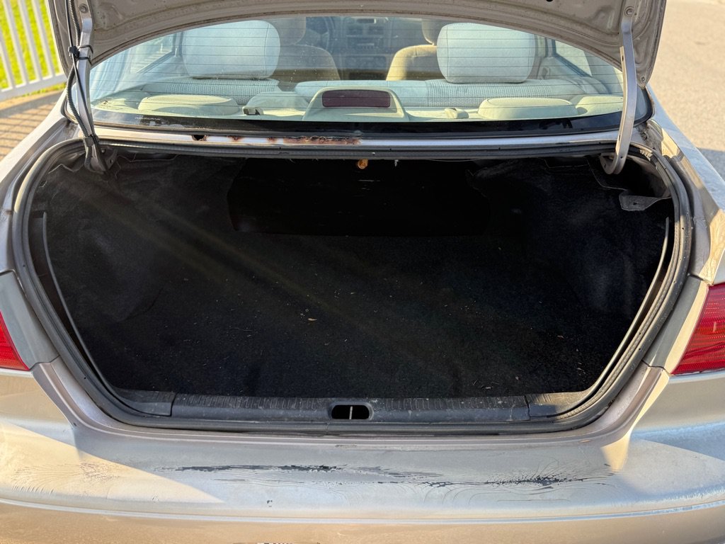Used 2001 Toyota Corolla CE FWD image 14