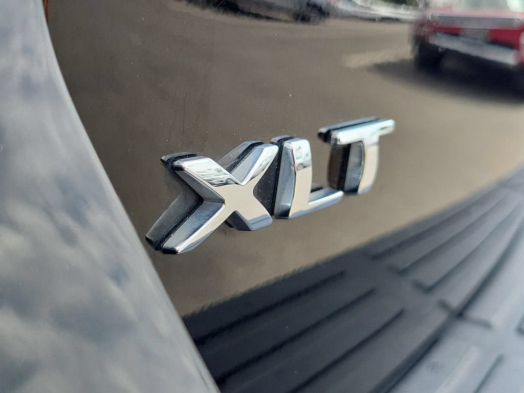 Used 2024 Ford Expedition XLT RWD image 7