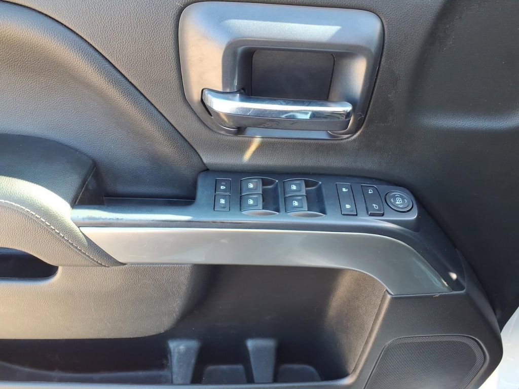 Used 2018 Chevrolet Silverado 1500 LT image 17