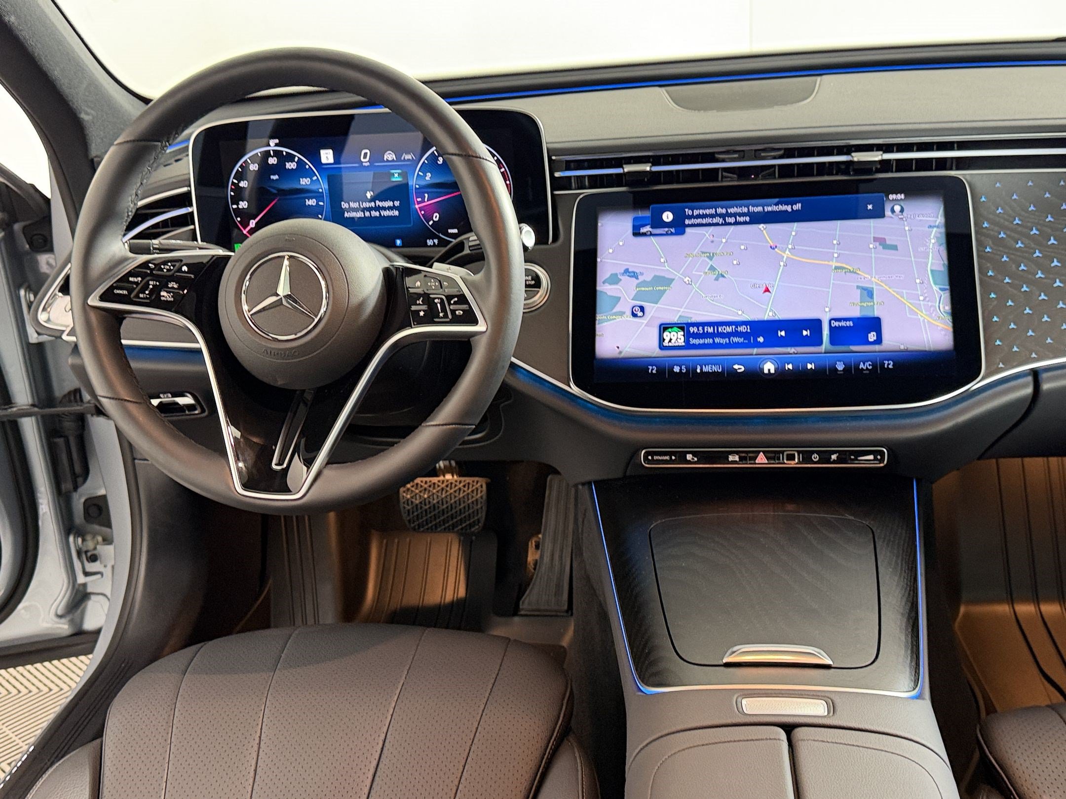 Used 2026 Mercedes-Benz E 450 4MATIC Sedan image 29