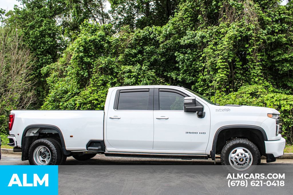 Used 2022 Chevrolet Silverado 3500 High Country w/ Technology Package AWD/4WD image 6