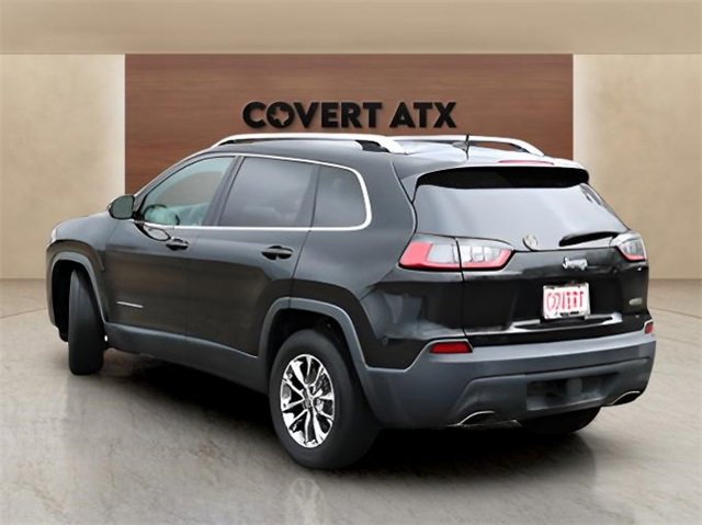 Used 2019 Jeep Cherokee Latitude Plus w/ Comfort/Convenience Group image 3