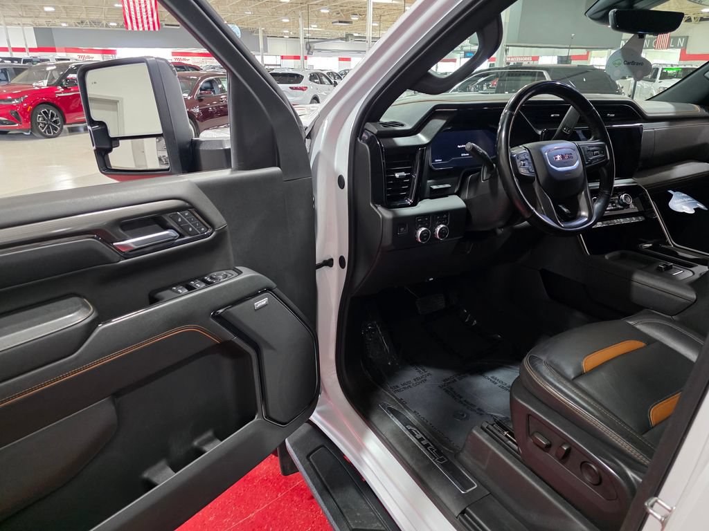 Certified 2024 GMC Sierra 3500 AT4 w/ Technology Package AWD/4WD image 14