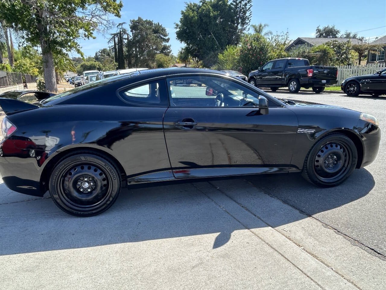 Used 2007 Hyundai Tiburon FWD image 8