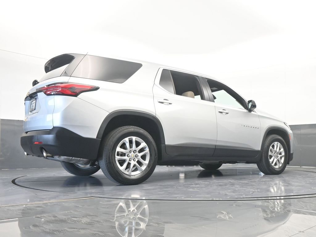 Used 2022 Chevrolet Traverse LS image 56