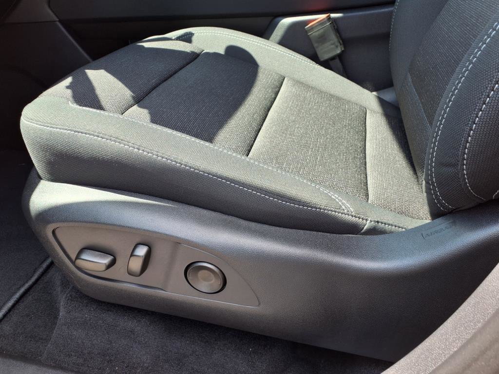 New 2026 Chevrolet Traverse LT w/ Driver Confidence Package image 9